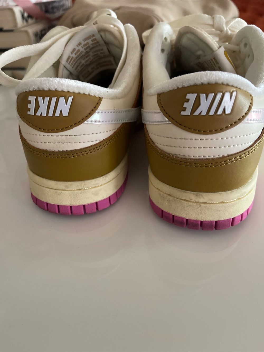 Nike Low Top Sneakers in White, Olive & Pink Sole